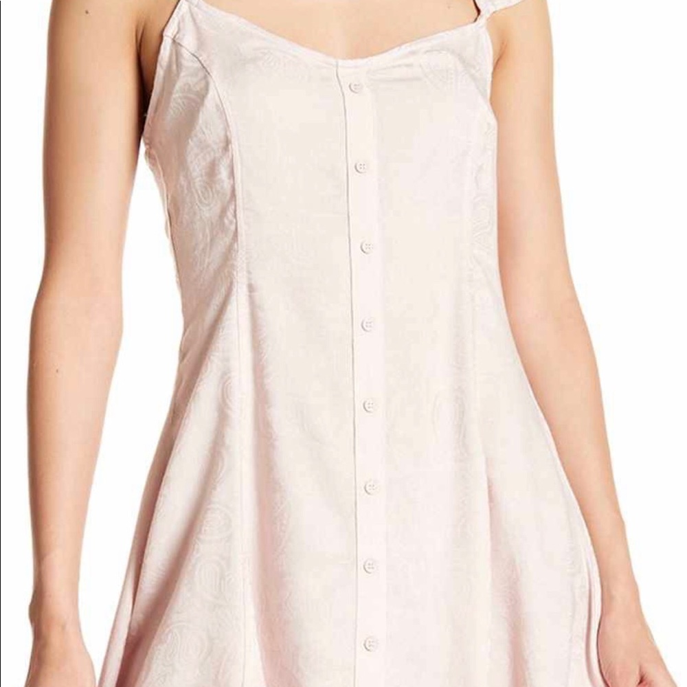 🏵LOVE FIRE BUTTON FRONT FLUTTER-SLEEVE DRESSES 👗 - Picture 5 of 8